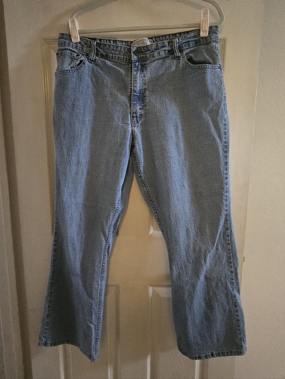 Signature by Levi Strauss Womens Light Blue Stretch Midrise Boot Cut Denim Jeans